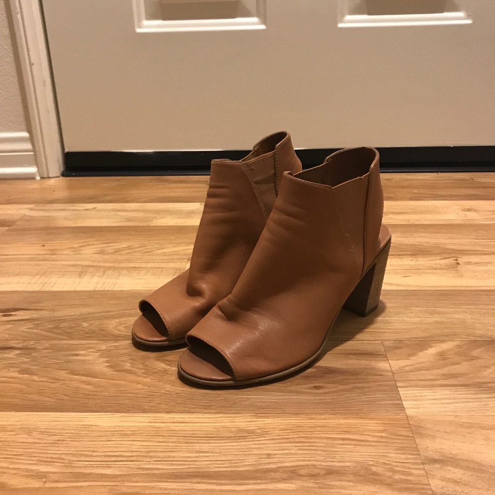 Steve Madden Nobel Booties